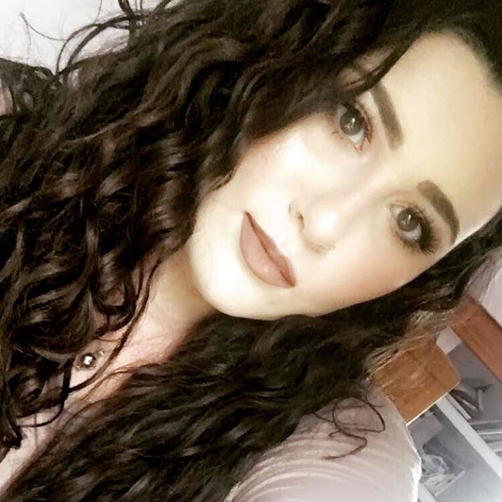 Meet your Posher, Amelia